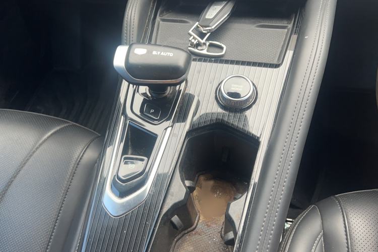 Used Geely Auto Monjaro L 2023 2.0TD High-Power Automatic Two-Wheel Drive Flagship Version Interior 3
