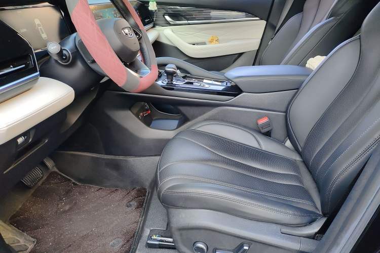Used Geely Auto Monjaro L 2023 2.0TD High-Power Automatic Two-Wheel Drive Flagship Version Left Front Seat