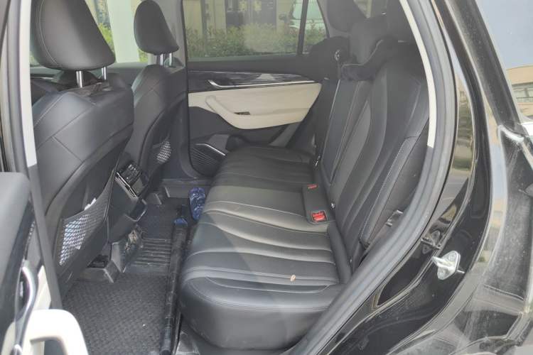 Used Geely Auto Monjaro L 2023 2.0TD High-Power Automatic Two-Wheel Drive Flagship Version Left Rear Seat