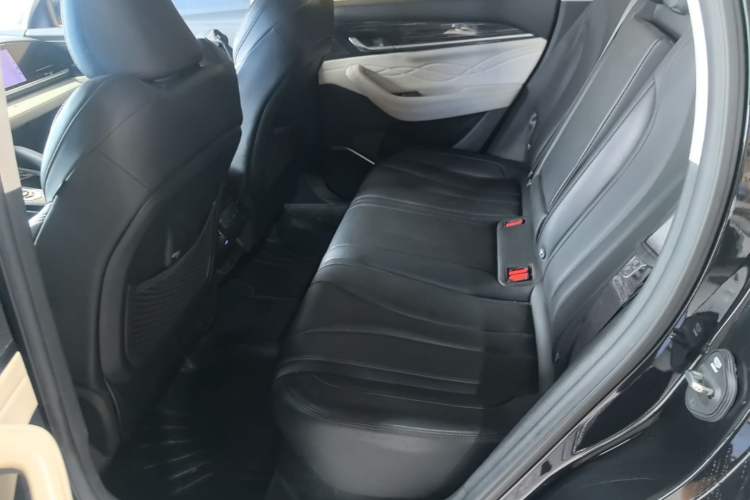 Used Geely Auto Monjaro L 2023 2.0TD High-Power Automatic Two-Wheel Drive Flagship Version Left Rear Seat