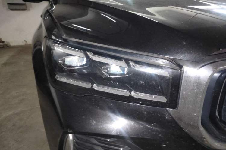 Used Geely Auto Monjaro L 2023 2.0TD High-Power Automatic Two-Wheel Drive Flagship Version Right Front Headlight