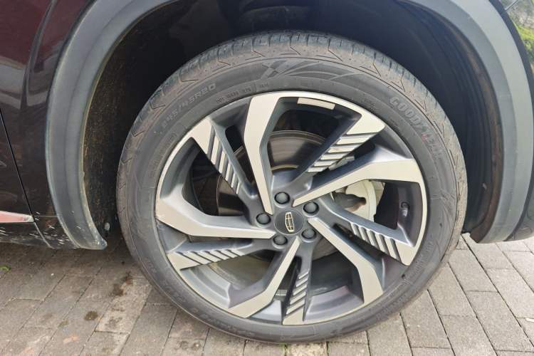 Used Geely Auto Monjaro L 2023 2.0TD High-Power Automatic Two-Wheel Drive Flagship Version Right Front Wheel Hub