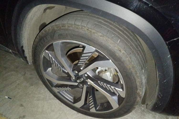 Used Geely Auto Monjaro L 2023 2.0TD High-Power Automatic Two-Wheel Drive Flagship Version Right Front Wheel Hub