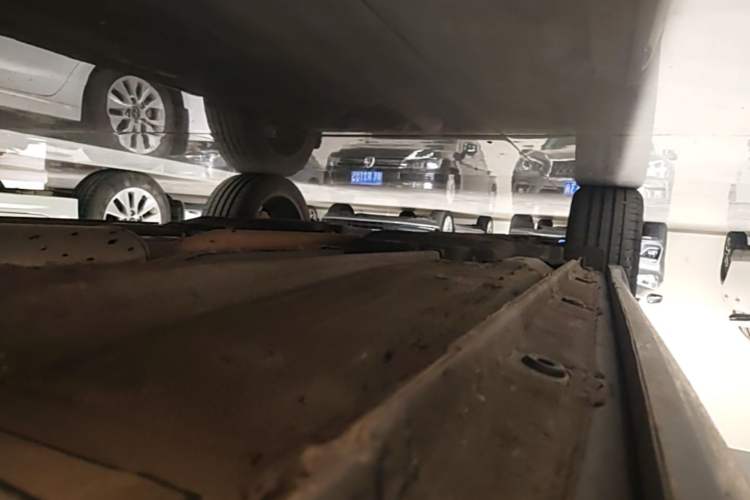Used Geely Auto Monjaro L 2023 2.0TD High-Power Automatic Two-Wheel Drive Flagship Version Right Side Sill