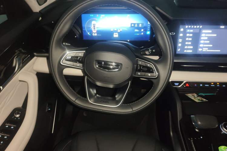 Used Geely Auto Monjaro L 2023 2.0TD High-Power Automatic Two-Wheel Drive Flagship Version Steering Wheel
