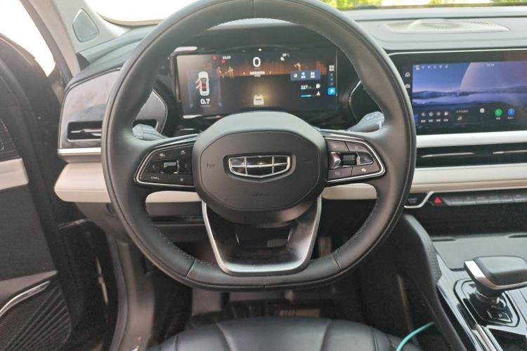 Used Geely Auto Monjaro L 2023 2.0TD High-Power Automatic Two-Wheel Drive Flagship Version Steering Wheel