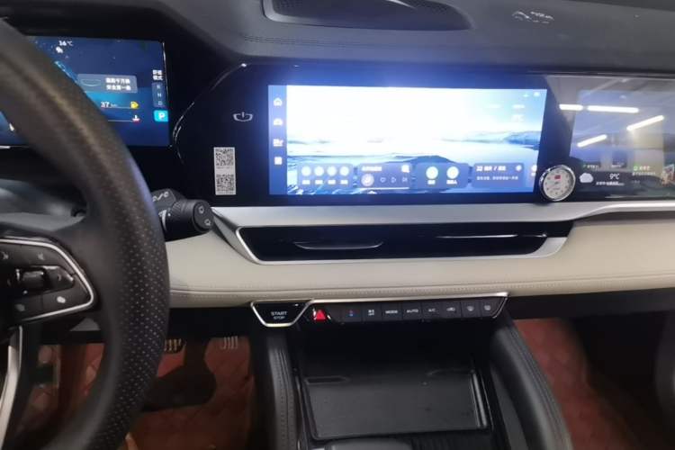 Used Geely Auto Monjaro L 2023 2.0TD High-Power Automatic Two-Wheel Drive Flagship Version Audio And AC Panel