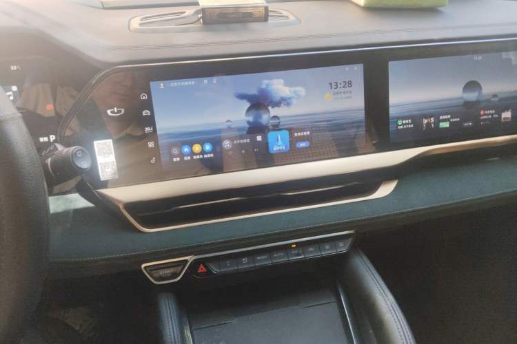 Used Geely Auto Monjaro L 2023 2.0TD High-Power Automatic Two-Wheel Drive Flagship Version Audio And AC Panel