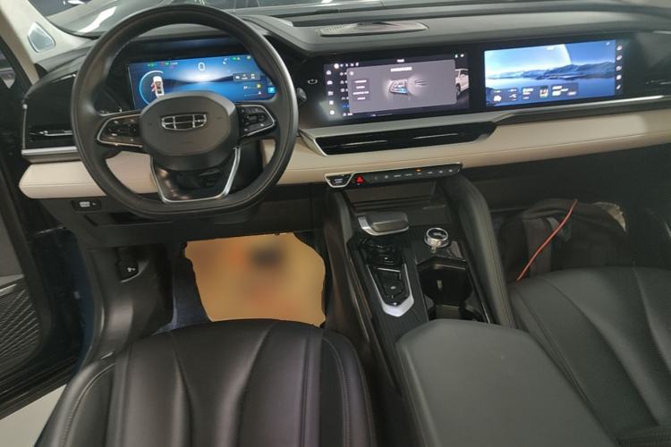 Used Geely Auto Monjaro L 2023 2.0TD High-Power Automatic Two-Wheel Drive Flagship Version Center Console