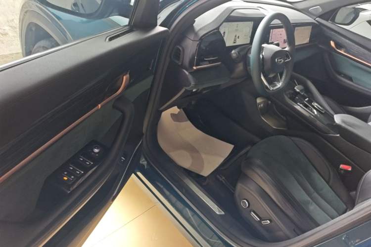 Used Geely Auto Monjaro L 2023 2.0TD High-Power Automatic Two-Wheel Drive Flagship Version Driver Seat