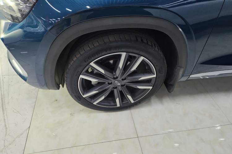 Used Geely Auto Monjaro L 2023 2.0TD High-Power Automatic Two-Wheel Drive Flagship Version Exterior 3
