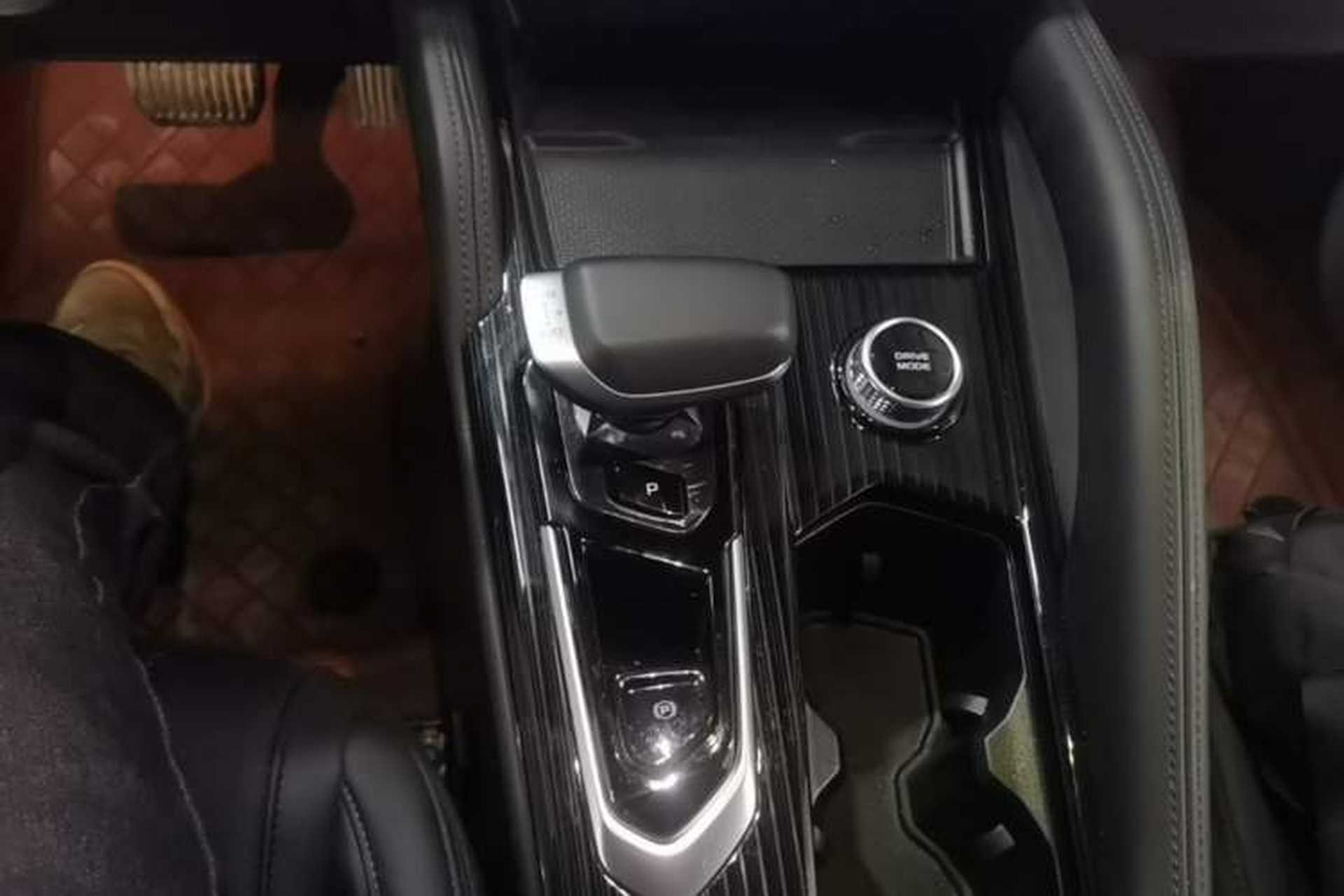 Used Geely Auto Monjaro L 2023 2.0TD High-Power Automatic Two-Wheel Drive Flagship Version Gear Lever