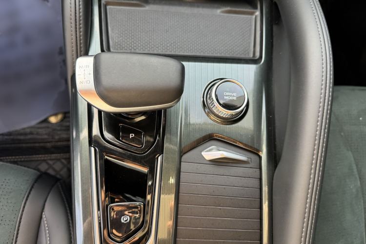 Used Geely Auto Monjaro L 2023 2.0TD High-Power Automatic Two-Wheel Drive Flagship Version Interior 3