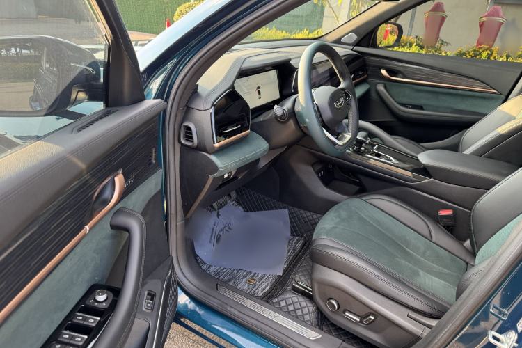 Used Geely Auto Monjaro L 2023 2.0TD High-Power Automatic Two-Wheel Drive Flagship Version Interior 4