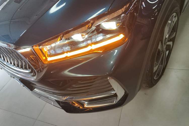 Used Geely Auto Monjaro L 2023 2.0TD High-Power Automatic Two-Wheel Drive Flagship Version Left Front Headlight