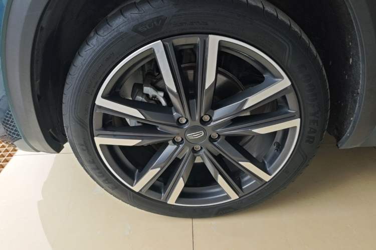 Used Geely Auto Monjaro L 2023 2.0TD High-Power Automatic Two-Wheel Drive Flagship Version Left Front Wheel Hub