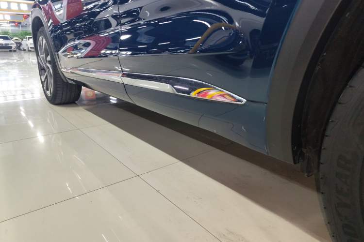 Used Geely Auto Monjaro L 2023 2.0TD High-Power Automatic Two-Wheel Drive Flagship Version Left Side Sill