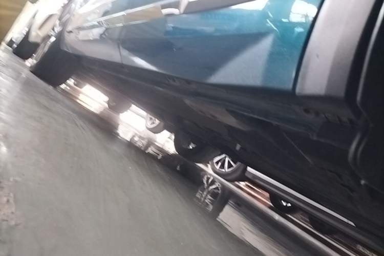 Used Geely Auto Monjaro L 2023 2.0TD High-Power Automatic Two-Wheel Drive Flagship Version Left Side Sill