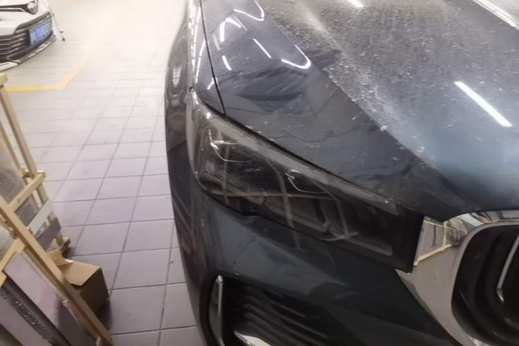 Used Geely Auto Monjaro L 2023 2.0TD High-Power Automatic Two-Wheel Drive Flagship Version Right Front Headlight
