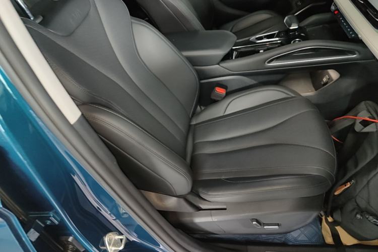 Used Geely Auto Monjaro L 2023 2.0TD High-Power Automatic Two-Wheel Drive Flagship Version Right Front Seat