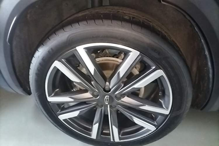 Used Geely Auto Monjaro L 2023 2.0TD High-Power Automatic Two-Wheel Drive Flagship Version Right Rear Wheel Hub