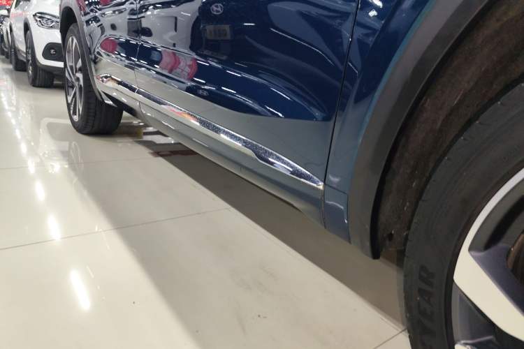 Used Geely Auto Monjaro L 2023 2.0TD High-Power Automatic Two-Wheel Drive Flagship Version Right Side Sill