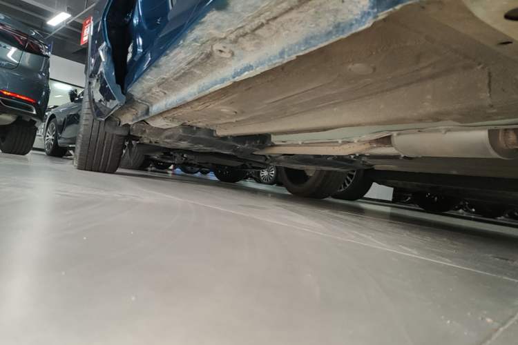 Used Geely Auto Monjaro L 2023 2.0TD High-Power Automatic Two-Wheel Drive Flagship Version Right Side Sill
