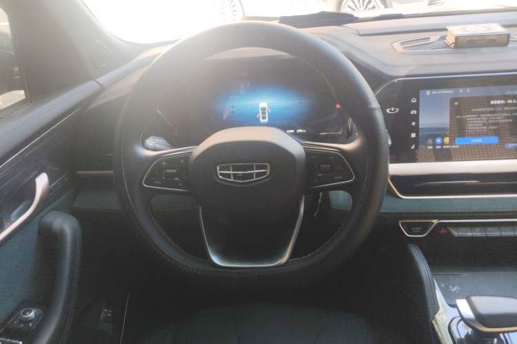 Used Geely Auto Monjaro L 2023 2.0TD High-Power Automatic Two-Wheel Drive Flagship Version Steering Wheel