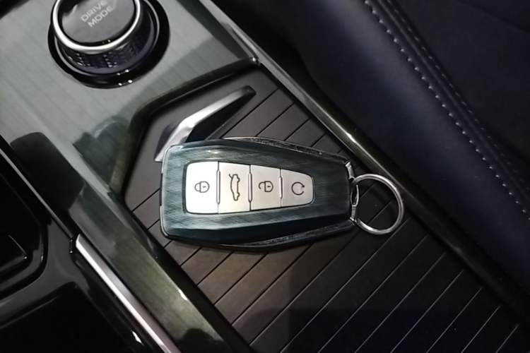 Used Geely Auto Monjaro L 2023 2.0TD High-Power Automatic Two-Wheel Drive Flagship Version Vehicle Key