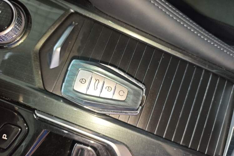 Used Geely Auto Monjaro L 2023 2.0TD High-Power Automatic Two-Wheel Drive Flagship Version Vehicle Key