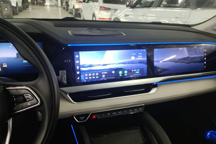 Used Geely Auto Monjaro L 2023 2.0TD High-Power Automatic Two-Wheel Drive Flagship Version Audio And AC Panel