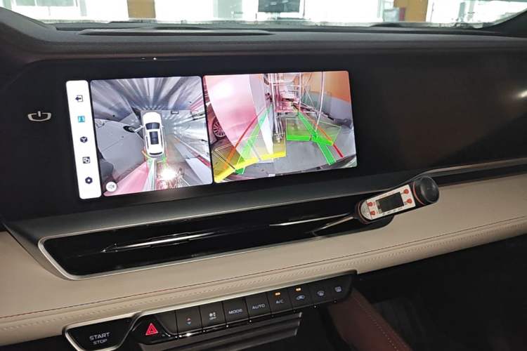 Used Geely Auto Monjaro L 2023 2.0TD High-Power Automatic Two-Wheel Drive Flagship Version Audio And AC Panel