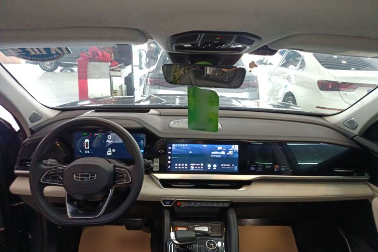 Used Geely Auto Monjaro L 2023 2.0TD High-Power Automatic Two-Wheel Drive Flagship Version Center Console