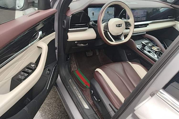 Used Geely Auto Monjaro L 2023 2.0TD High-Power Automatic Two-Wheel Drive Flagship Version Driver Seat