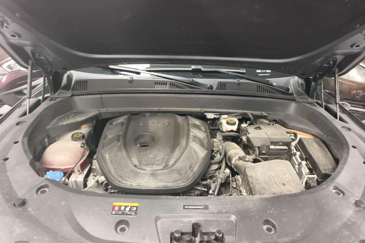 Used Geely Auto Monjaro L 2023 2.0TD High-Power Automatic Two-Wheel Drive Flagship Version Engine Bay