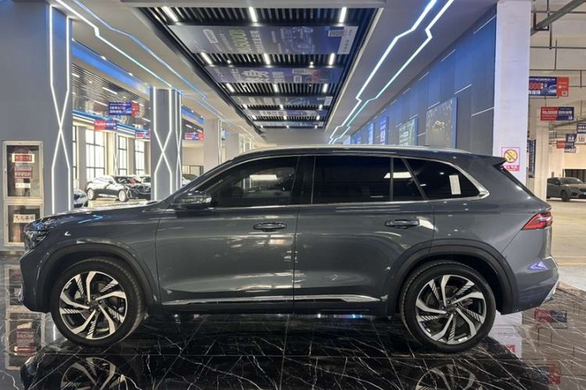 Used Geely Auto Monjaro L 2023 2.0TD High-Power Automatic Two-Wheel Drive Flagship Version Exterior 2