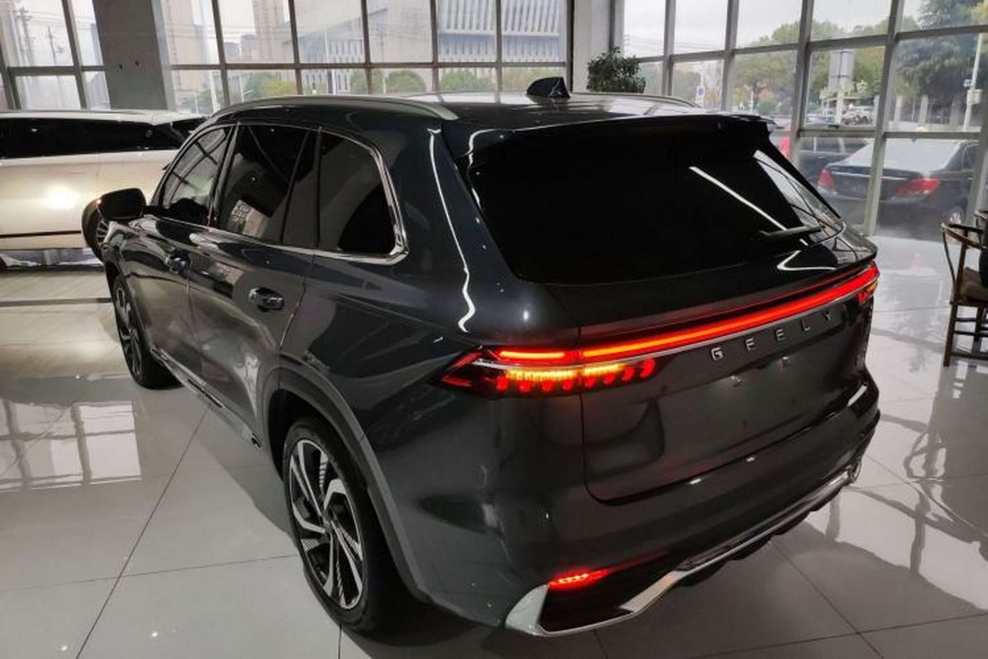 Used Geely Auto Monjaro L 2023 2.0TD High-Power Automatic Two-Wheel Drive Flagship Version Exterior 2