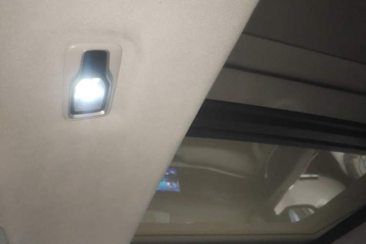 Used Geely Auto Monjaro L 2023 2.0TD High-Power Automatic Two-Wheel Drive Flagship Version Headliner