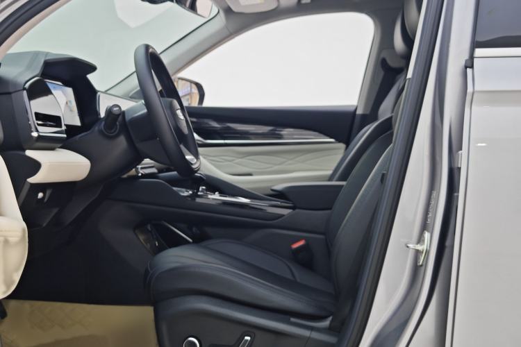 Used Geely Auto Monjaro L 2023 2.0TD High-Power Automatic Two-Wheel Drive Flagship Version Interior 2