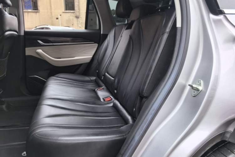 Used Geely Auto Monjaro L 2023 2.0TD High-Power Automatic Two-Wheel Drive Flagship Version Left Rear Seat