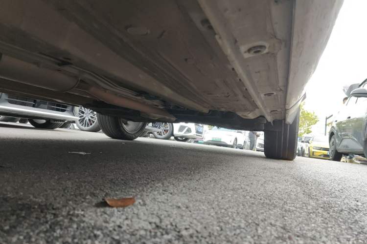 Used Geely Auto Monjaro L 2023 2.0TD High-Power Automatic Two-Wheel Drive Flagship Version Left Side Sill