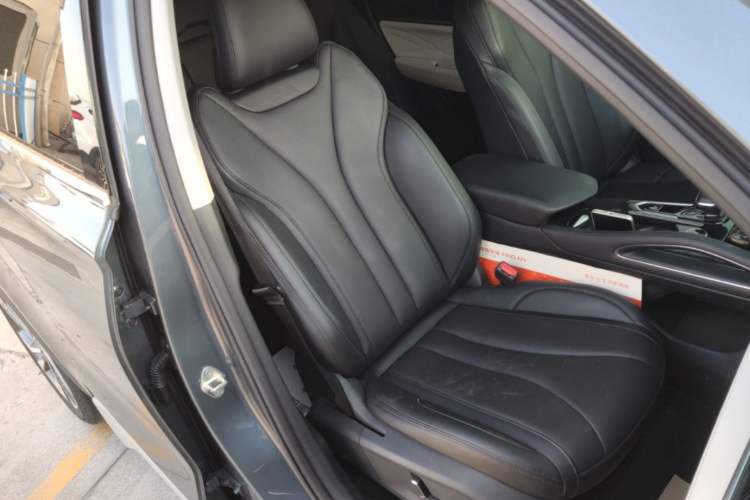 Used Geely Auto Monjaro L 2023 2.0TD High-Power Automatic Two-Wheel Drive Flagship Version Right Front Seat