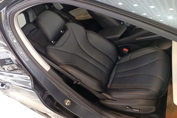 Used Geely Auto Monjaro L 2023 2.0TD High-Power Automatic Two-Wheel Drive Flagship Version Right Front Seat