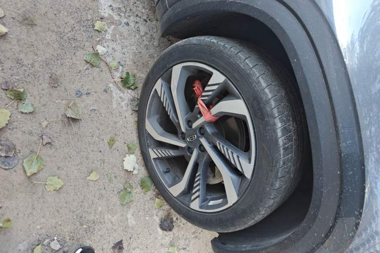 Used Geely Auto Monjaro L 2023 2.0TD High-Power Automatic Two-Wheel Drive Flagship Version Right Front Wheel Hub