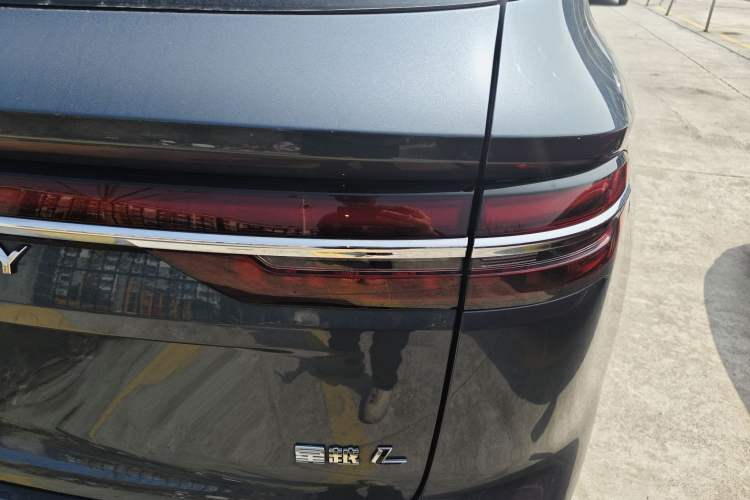Used Geely Auto Monjaro L 2023 2.0TD High-Power Automatic Two-Wheel Drive Flagship Version Right Rear Taillight