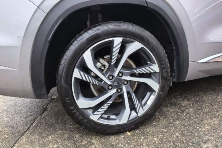 Used Geely Auto Monjaro L 2023 2.0TD High-Power Automatic Two-Wheel Drive Flagship Version Right Rear Wheel Hub