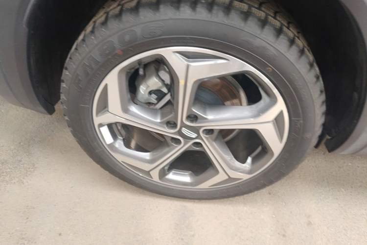 Used Geely Auto Monjaro L 2023 2.0TD High-Power Automatic Two-Wheel Drive Flagship Version Right Rear Wheel Hub