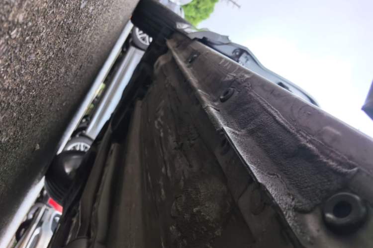 Used Geely Auto Monjaro L 2023 2.0TD High-Power Automatic Two-Wheel Drive Flagship Version Right Side Sill