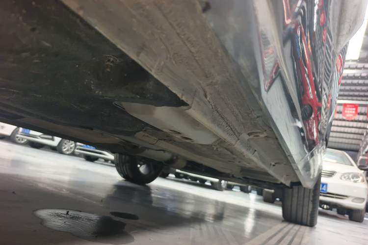 Used Geely Auto Monjaro L 2023 2.0TD High-Power Automatic Two-Wheel Drive Flagship Version Right Side Sill