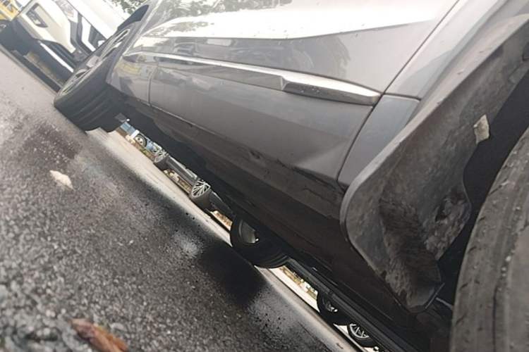 Used Geely Auto Monjaro L 2023 2.0TD High-Power Automatic Two-Wheel Drive Flagship Version Right Side Sill